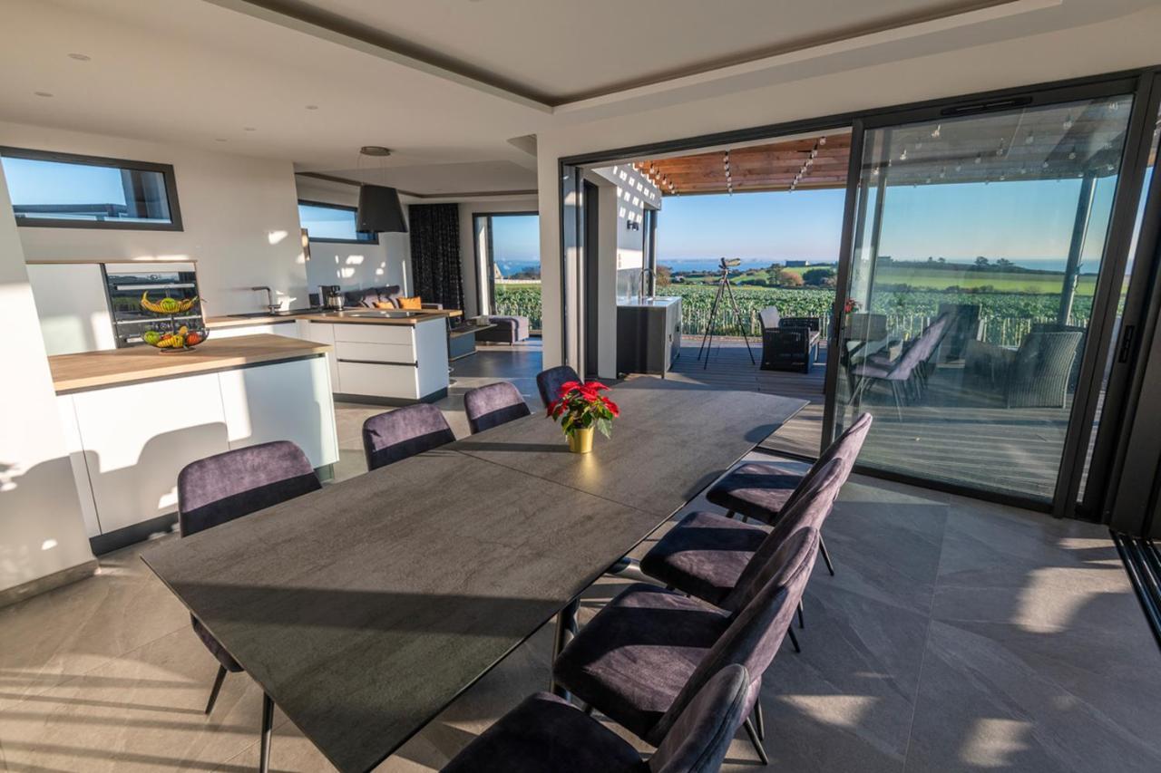 Vue A Couper Le Souffle - De Charme Avec En Bord De - Pointe Finistere Villa Plougonvelin